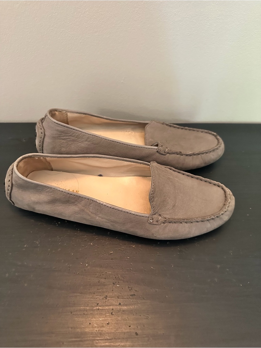 Cole Haan Women’s Suede Loafers in Taupe Size 7.5